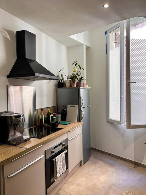Appartement Charmant Et Calme Dans L'Herault Poussan Exterior photo